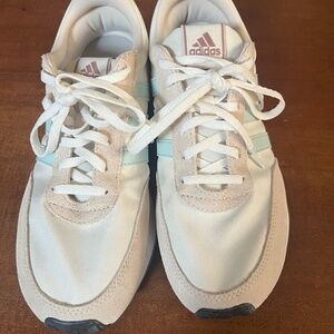 Adidas runners - barely worn / US size 8